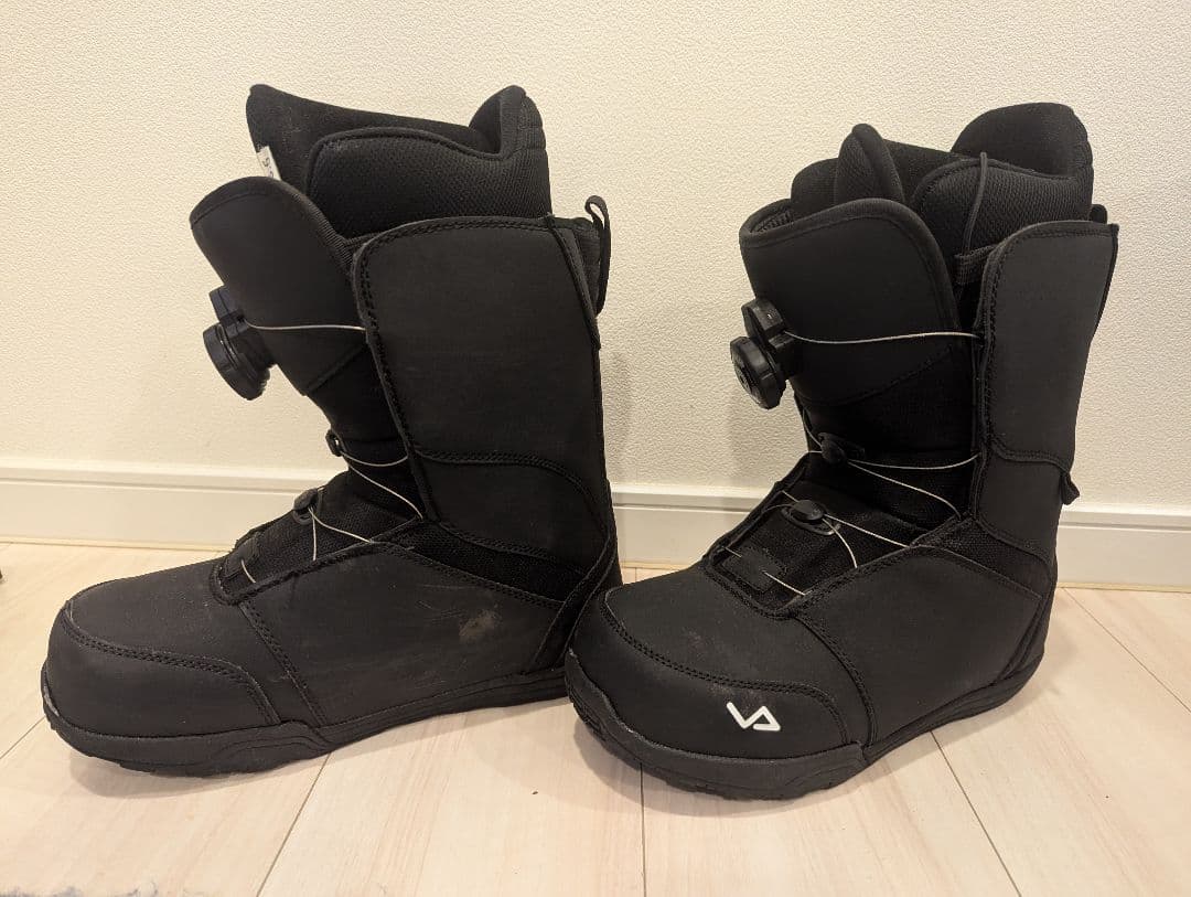 ブラック スノーボードブーツVISIONPEAKS