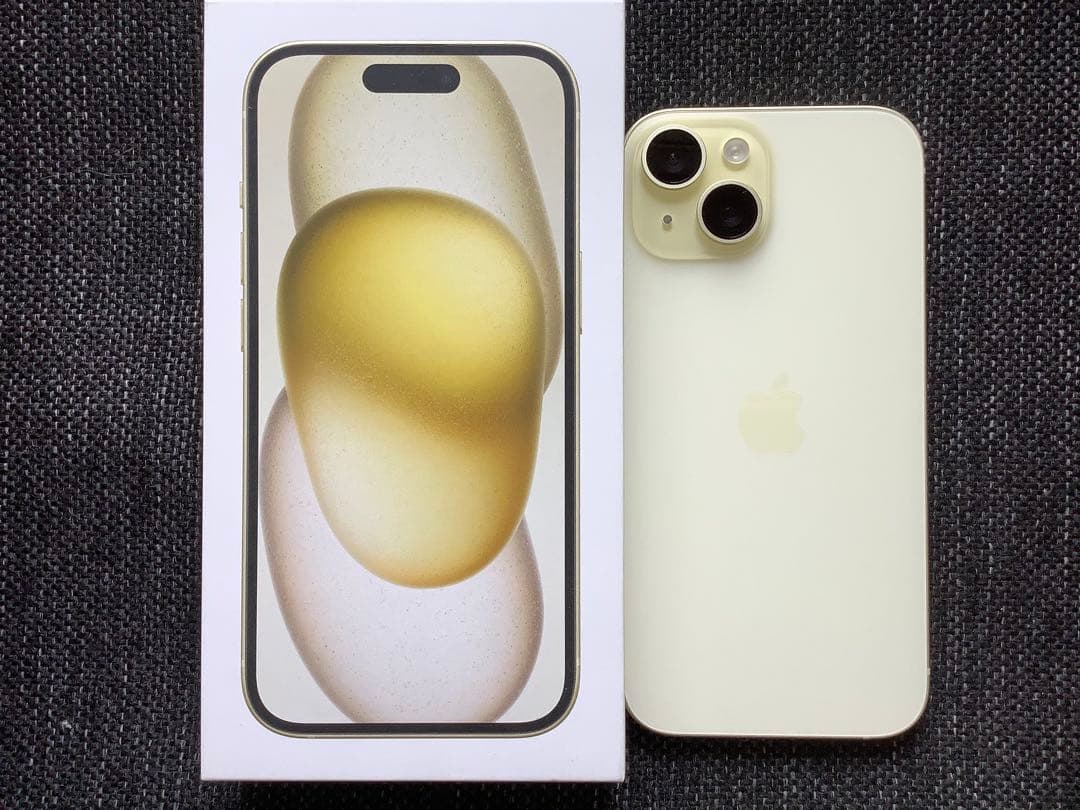 美品》iPhone 15 イエロー 128 GB SIMフリー