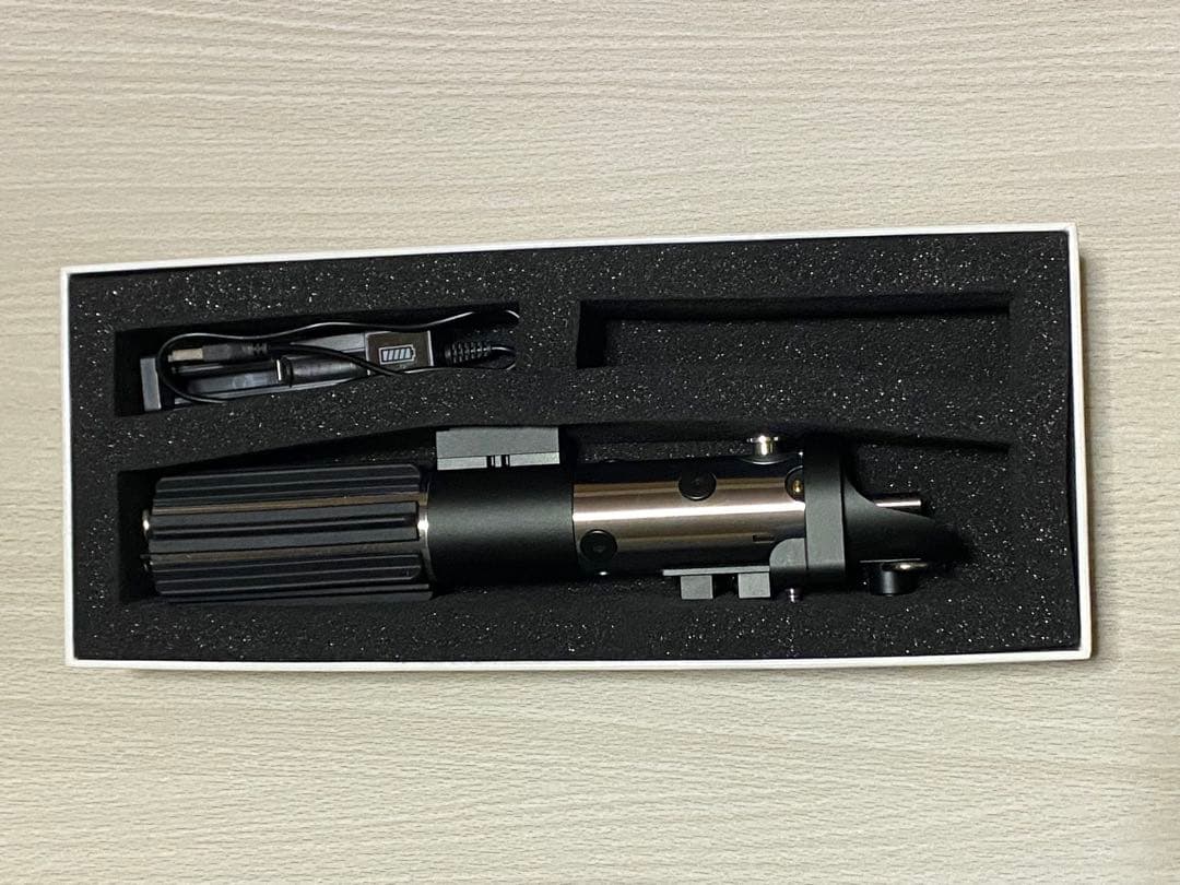 ELF SABERS ライトセーバー EP6 VADER モデル