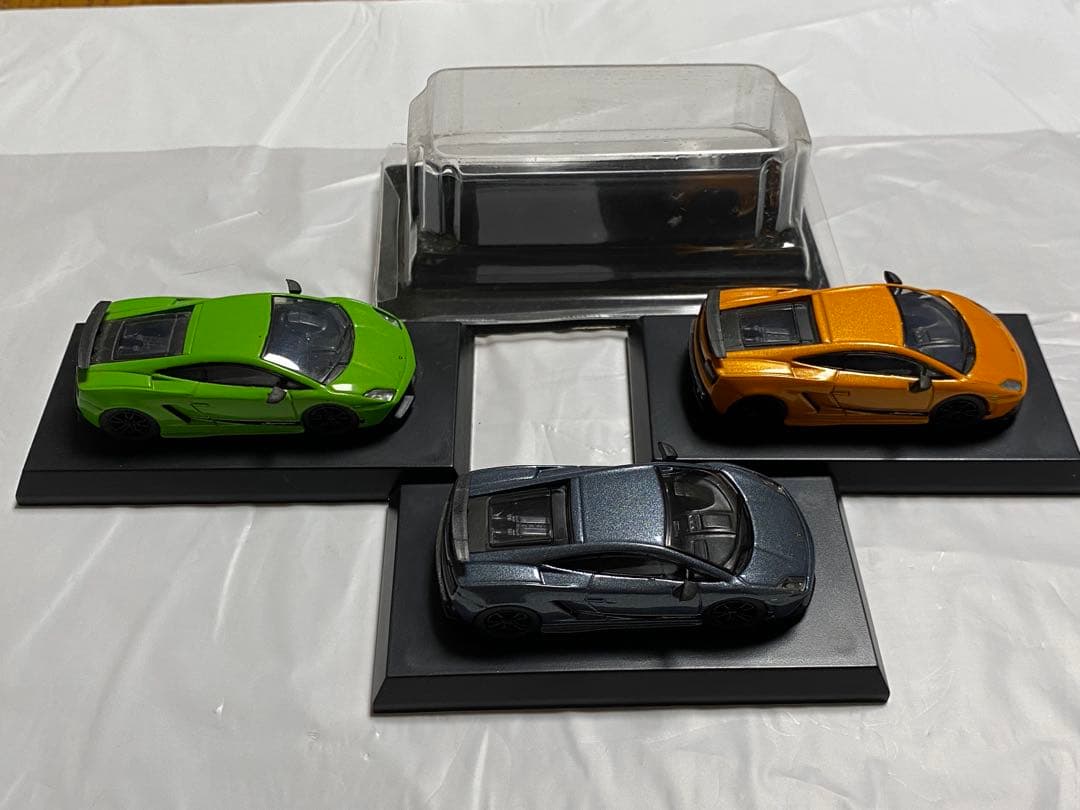 ランボルギーニ ガヤルド ミニカー 3台セット - メルカリ