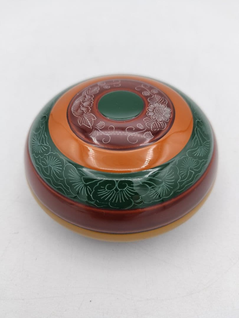 b821 【新品・未使用】香合 玄々斎好 独楽 道場宗廣 木箱 茶道具