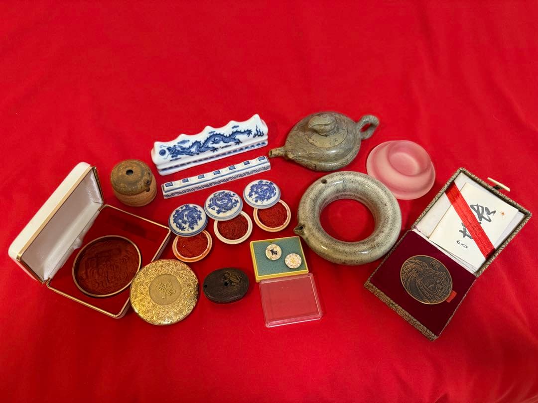 乾隆年製 朱肉 印泥 24K GP 水差し 水滴 書道 バッヂ 万里の長城