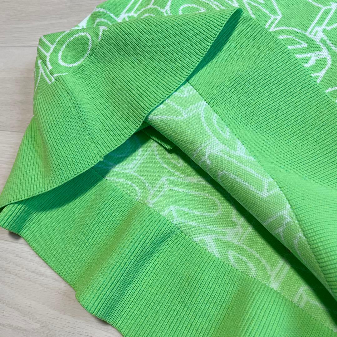 るんるん ニューバランス ゴルフ ロゴ ニットセーター ＆ スカート 上下