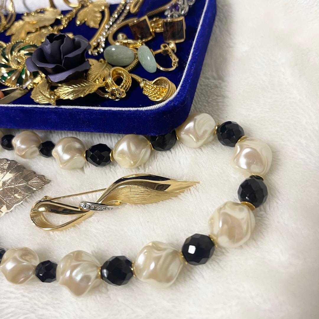 遺品整理 アクセサリー 大量 まとめ ヴィンテージ レトロ