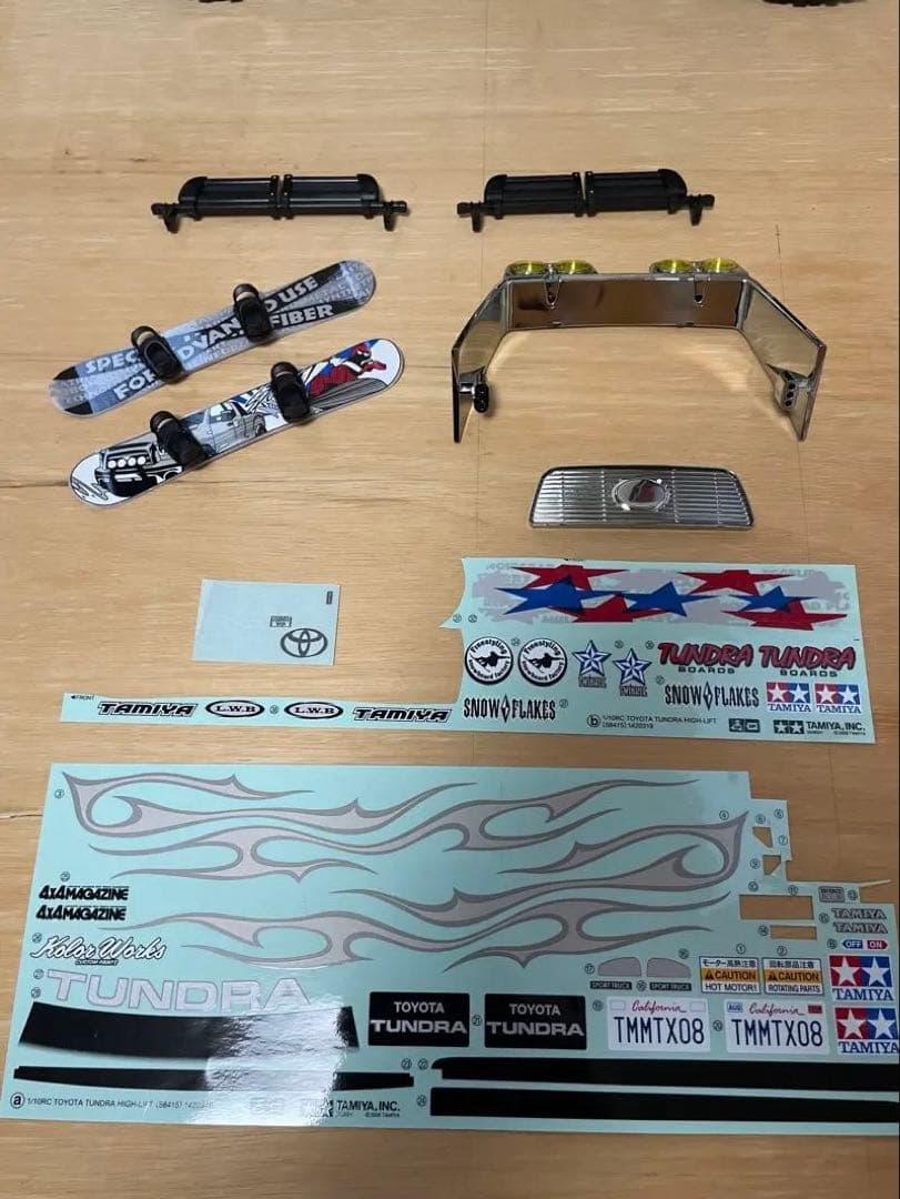 タミヤ　タンドラ　ハイリフト　組み立て塗装済み