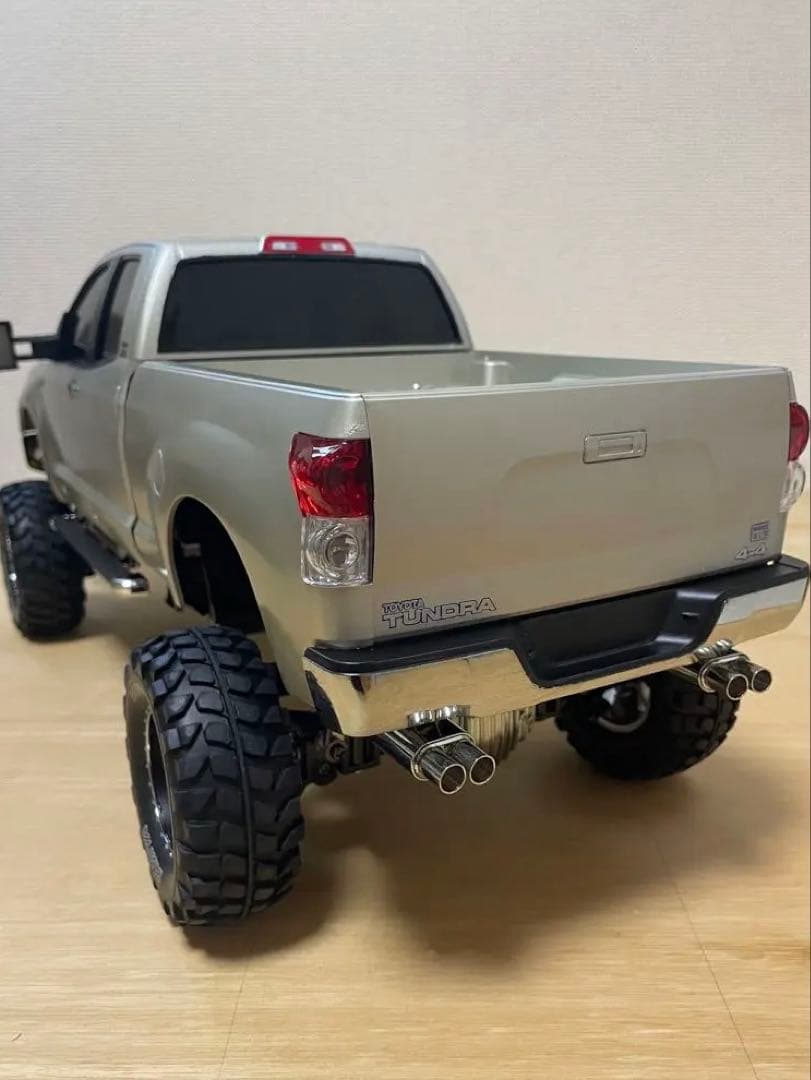 タミヤ　タンドラ　ハイリフト　組み立て塗装済み