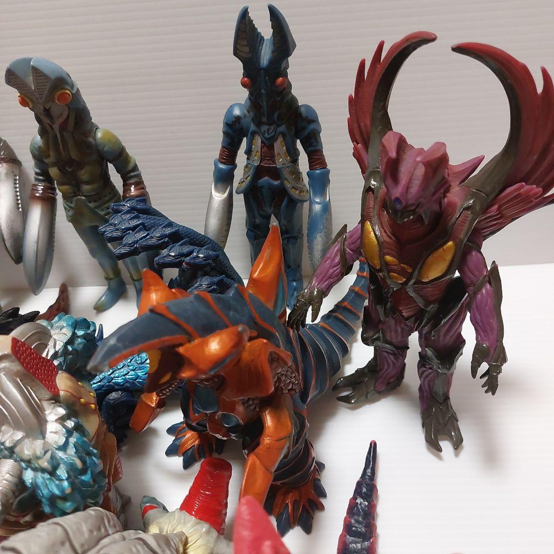 ウルトラマン ウルトラ怪獣まとめ売り！800シリーズ42体 当時物ソフビ