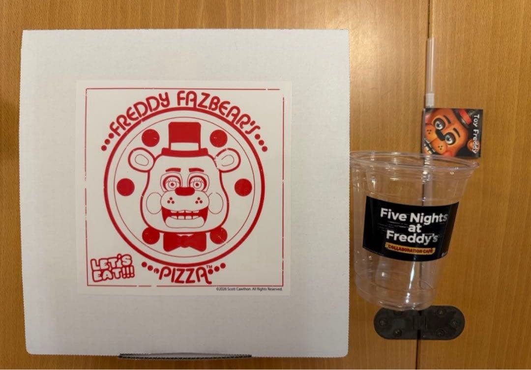 FNAF コラボカフェ ピザ 空箱 ＋ 限定コップ ＆ ストロー - メルカリ