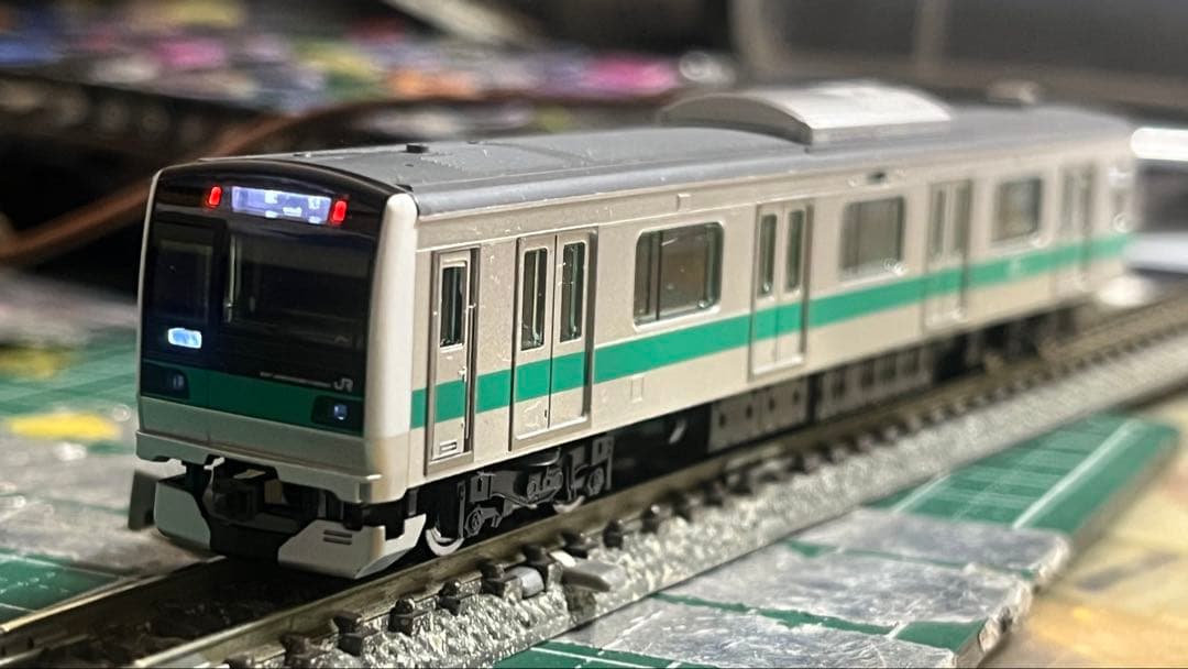 (週末限定価格) Tomix E233系 2000番台基本4両セット