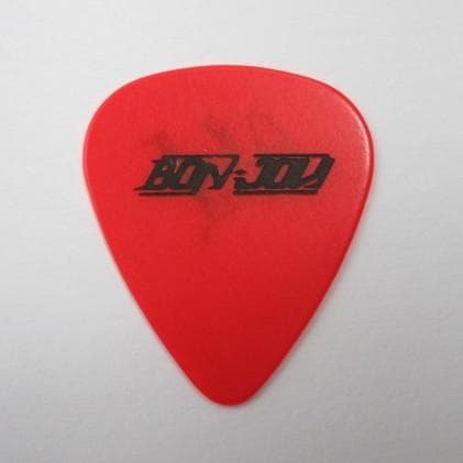 BON JOVI リッチー・サンボラ Super Rock ´84 ギターピック