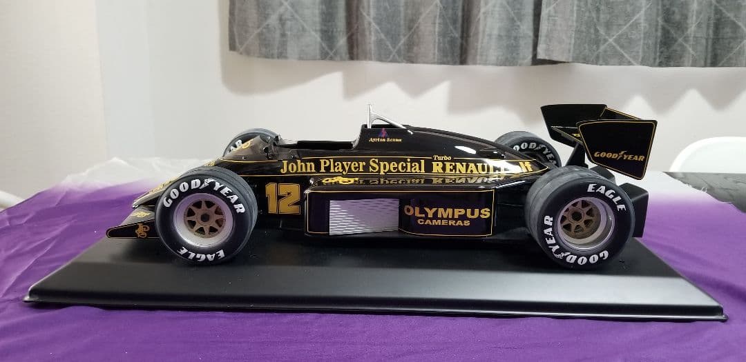 アイルトンセナ 1/8 ミニチャンプス ロータス97T ストア 希望価格応