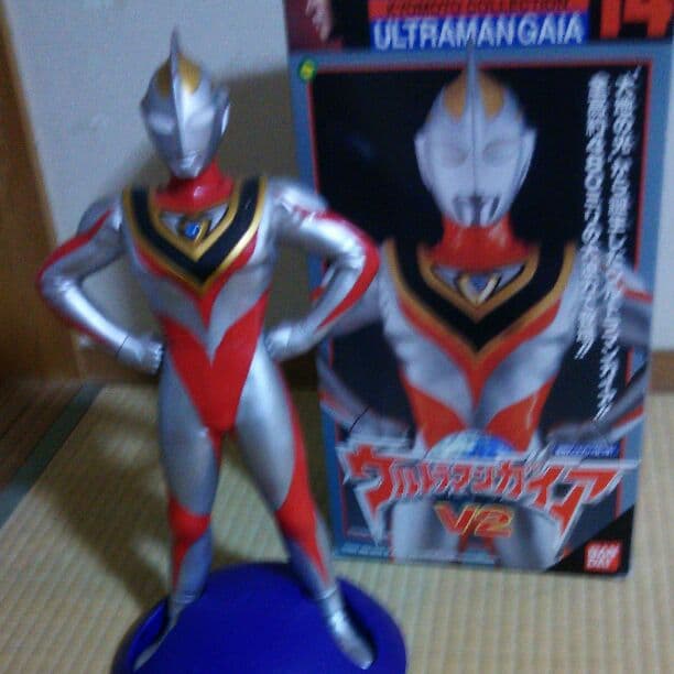 京本コレクションウルトラマンガイアサイン入り