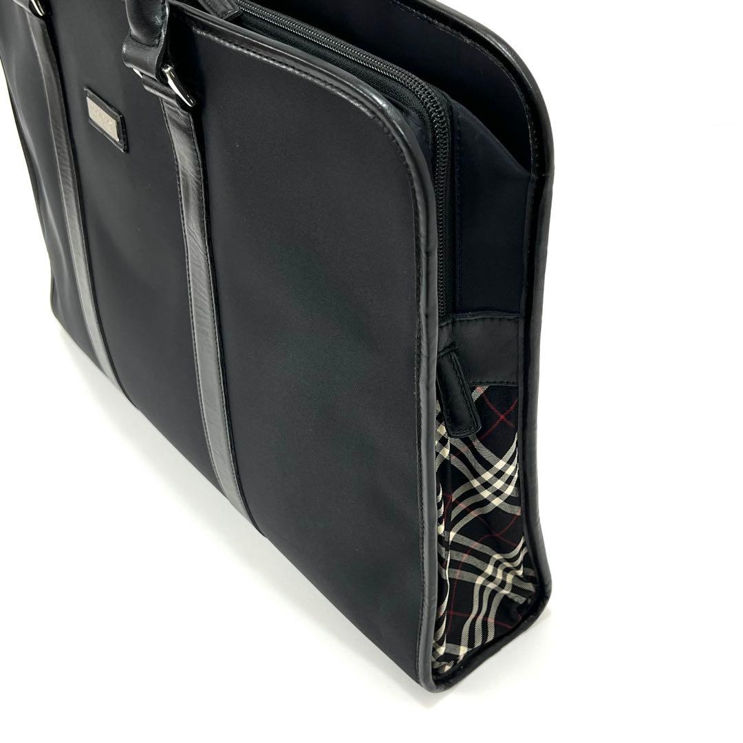 バーバリーブラックレーベル　ビジネスバッグ　ナイロン　レザー　チェック　ブラック