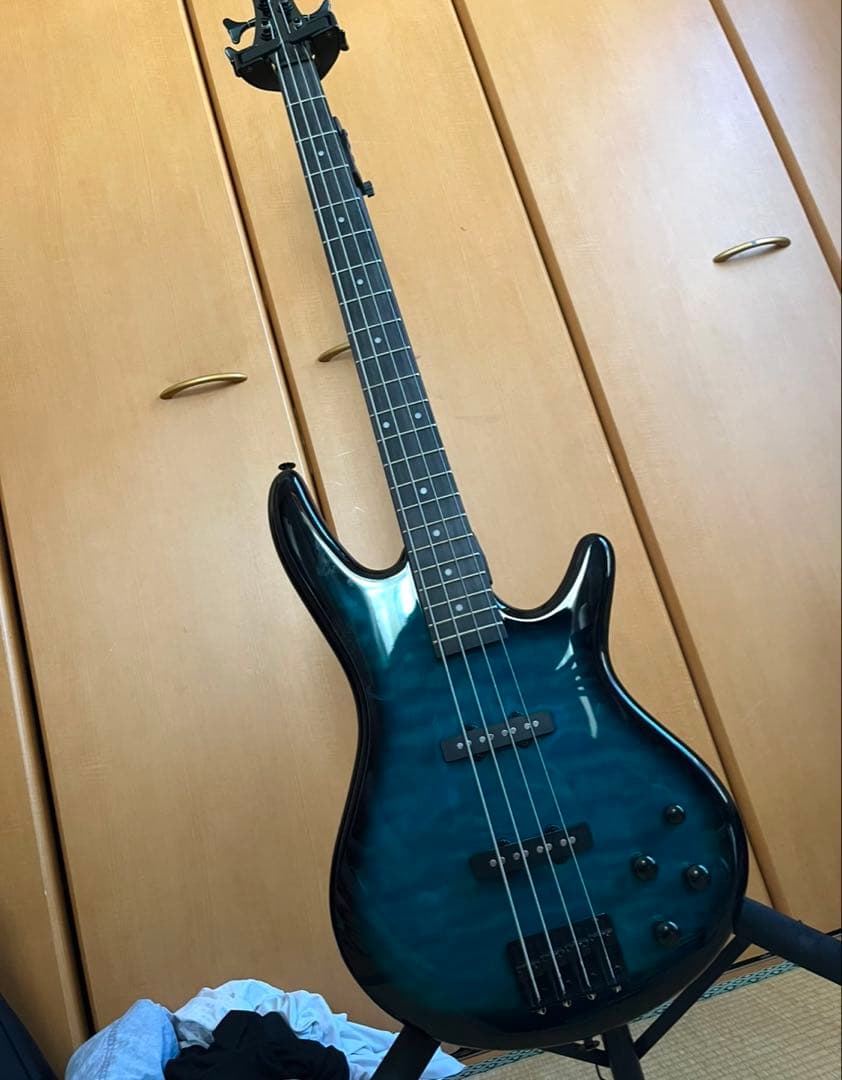 Gio Ibanez（ジオ・アイバニーズ） ベース （手渡し優先） - メルカリ