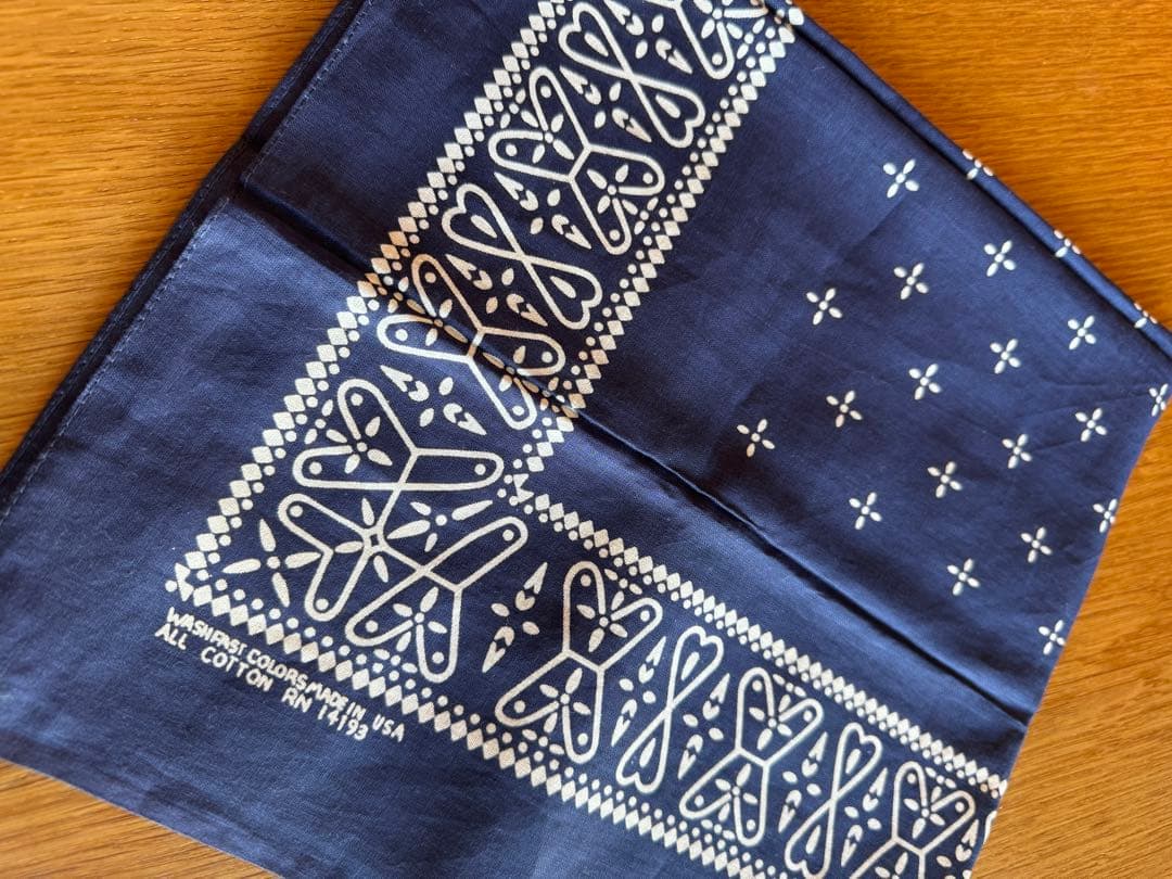 ヴィンテージ　バンダナ　クロス柄　デッドストック