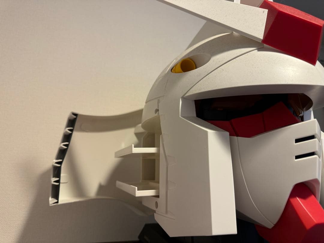 オンデーズ ガンダムヘッド　機動戦士ガンダム40周年記念 ガンダムフィギュア