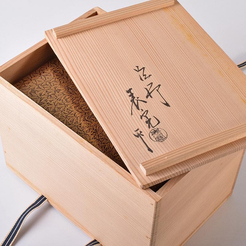 HSK KTHG様専用九谷焼 茶碗など 八点一式 黒船裂仕覆 共箱 JR8250