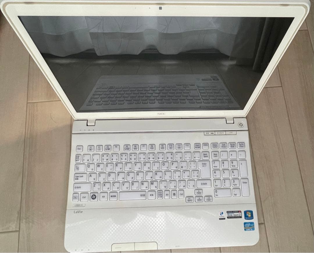 NEC LaVie ホワイト ノートPC
