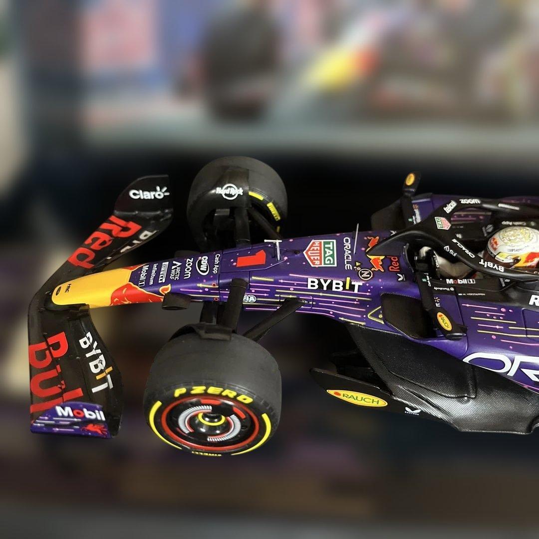 ミニチャンプス1/18レッドブルF1マックスフェルスタッペンラスベガスGP