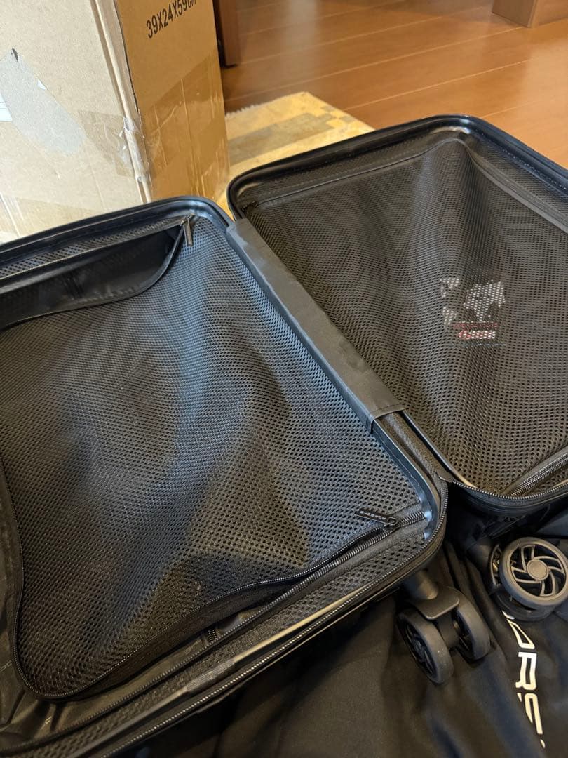 ポルシェ キャリーケース ブラック TSAロック 機内持ち込み
