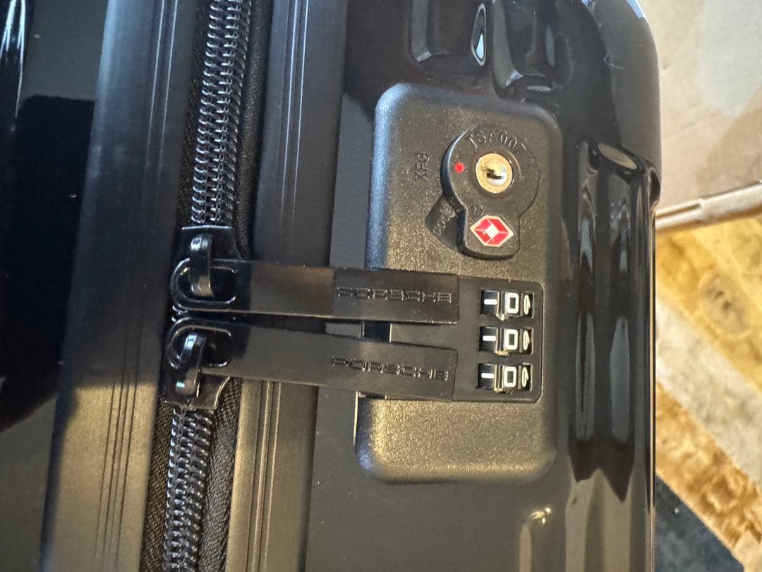 ポルシェ キャリーケース ブラック TSAロック 機内持ち込み