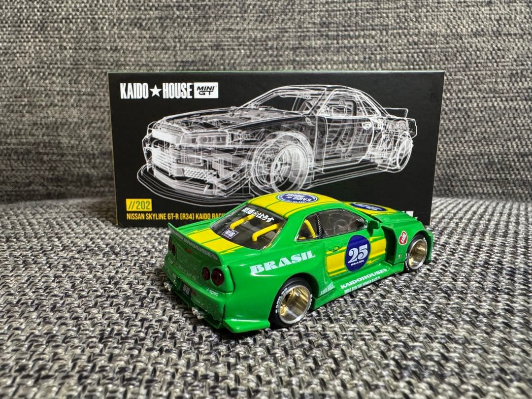 MINIGT KAIDO HOUSE スカイラインGT-R R34 Brazil