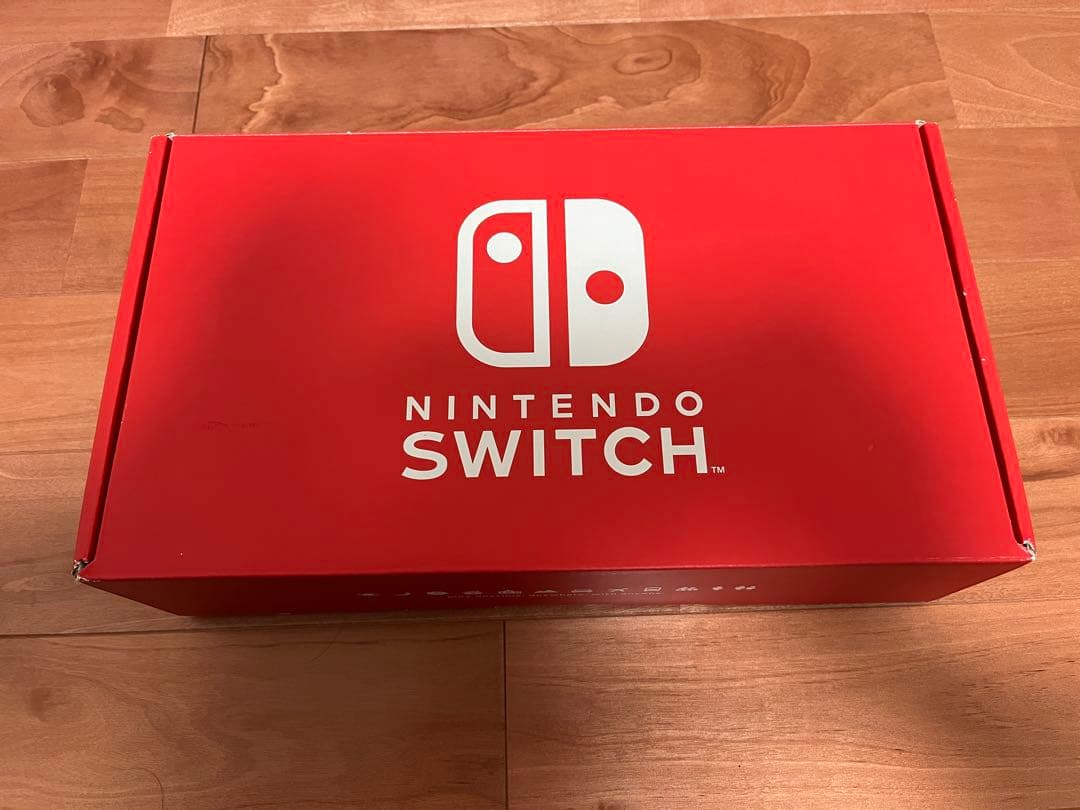 【コントローラー若干難あり】Nintendo Switch 本体【おまけ付き】