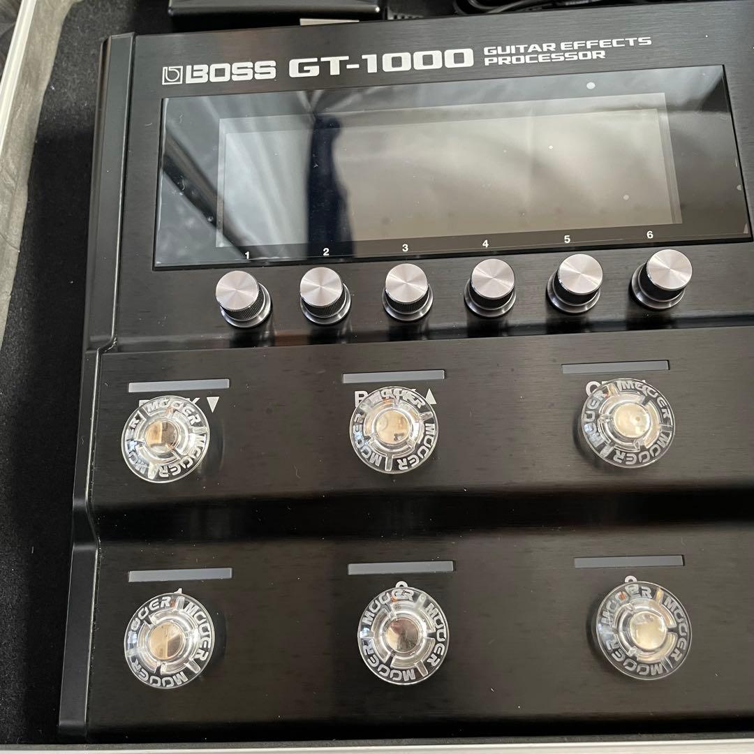 BOSS GT-1000 マルチエフェクター　ハードケース付き