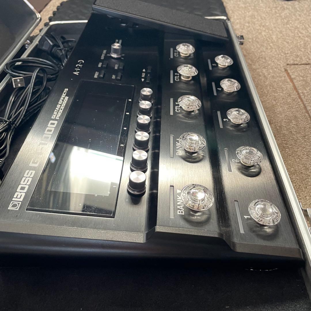 BOSS GT-1000 マルチエフェクター　ハードケース付き