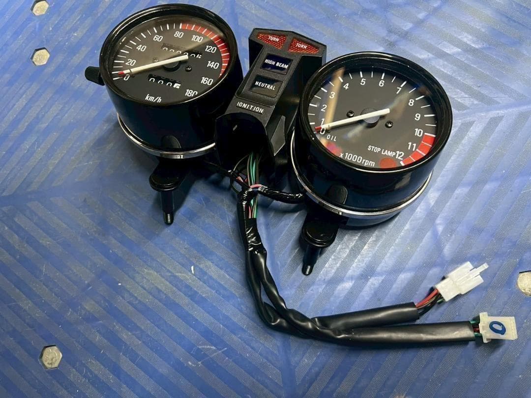 Z400FX メーター 赤 リプロ/A 当時仕様Z400J E1 E2 E3 - メルカリ