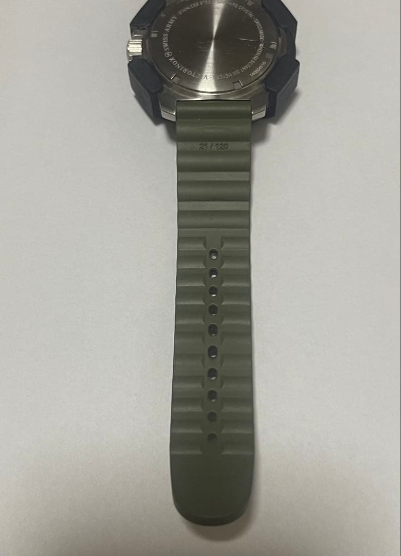 Victorinox ビクトリノックス ラバーベルト 腕時計 カーキ 美品