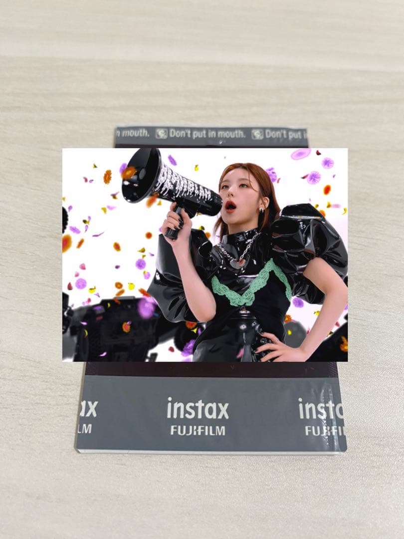 ITZY イェジ サイン入りチェキ Blah Blah Blah