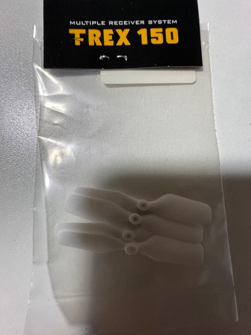 TREX 150Xブレード色は白です。新品 - メルカリ