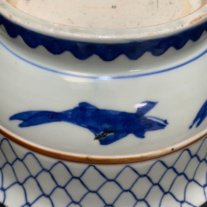 古伊万里網目文染付鉢 鯉 皿