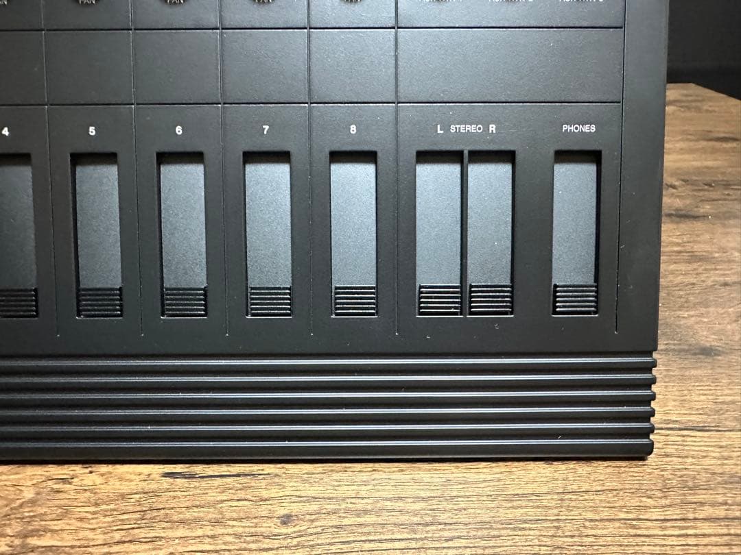 未使用に近い美品 YAMAHA KM802 アナログミキサー 取り扱い説明書付き