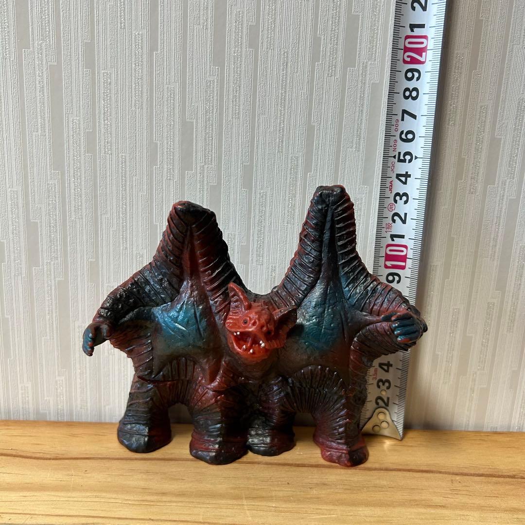 ウルトラマン　ペスター　ソフビ　ポピー　当時物　年代物