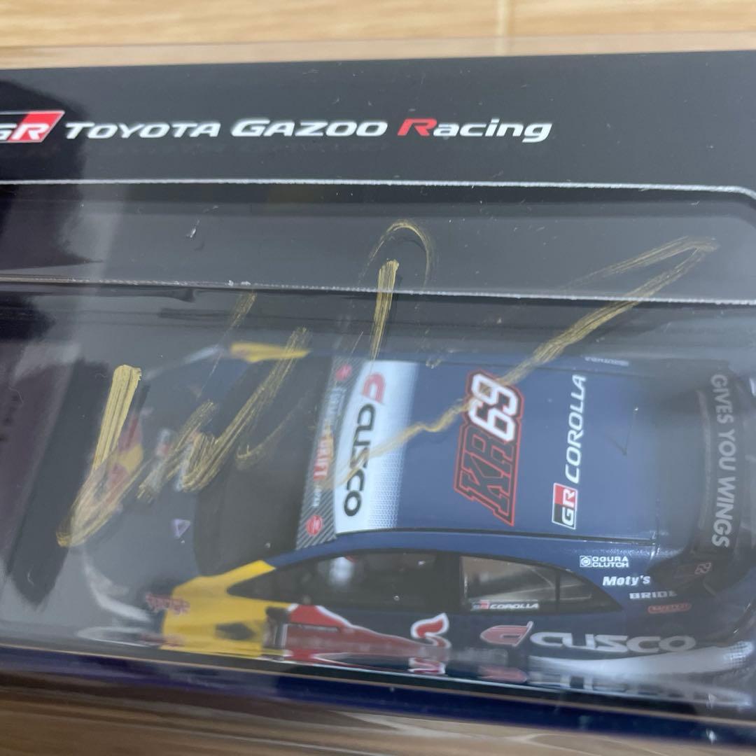 直筆サイン入り　1/43レッドブル GRカローラ　カッレ・ロバンペラ