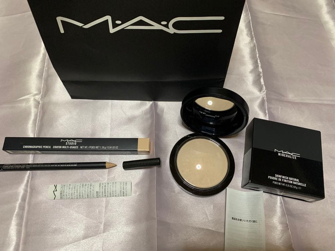 MACスタジオクロマグラフィックペンシル、ミネラライズスキン