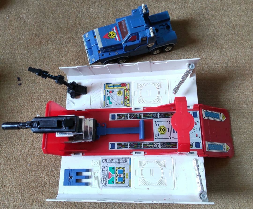 MRB マシンロボシリーズ タフトレーラー マシンロボクロノスの大逆襲