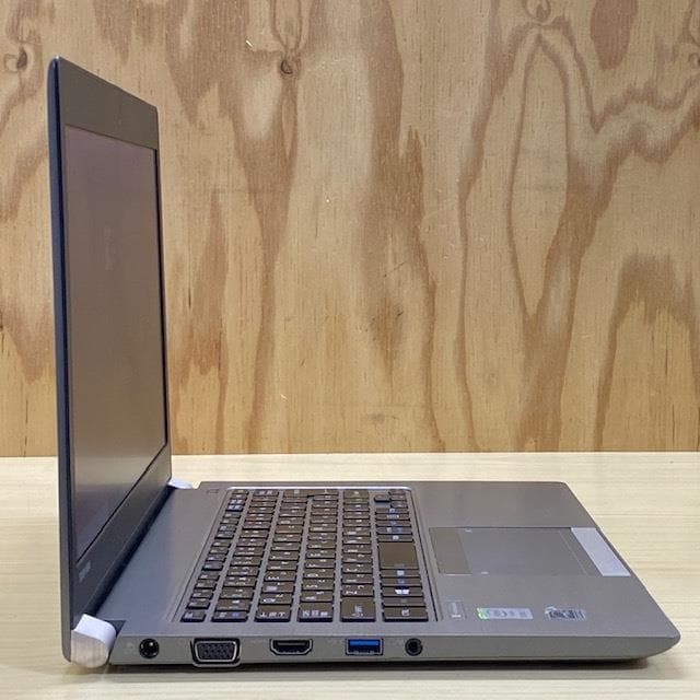 高速◇dynabook R63◇i7-5500U◇SSD256GB◇8GB