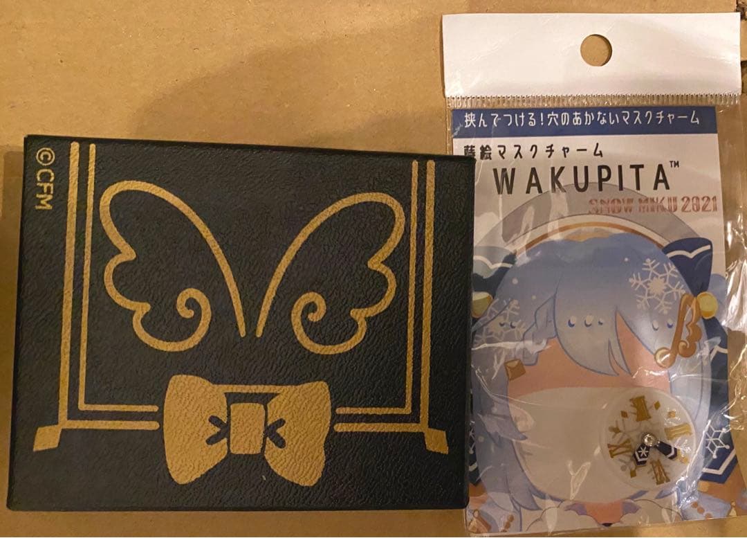 希少レア ハローキティ 2007 記念プレート マグカップ スタンド付