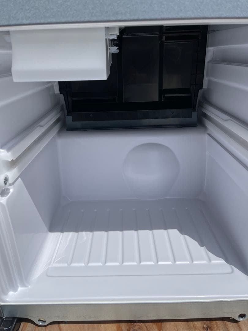 日立　ノンフロン　冷凍　冷蔵庫　R-V32NV 2021年