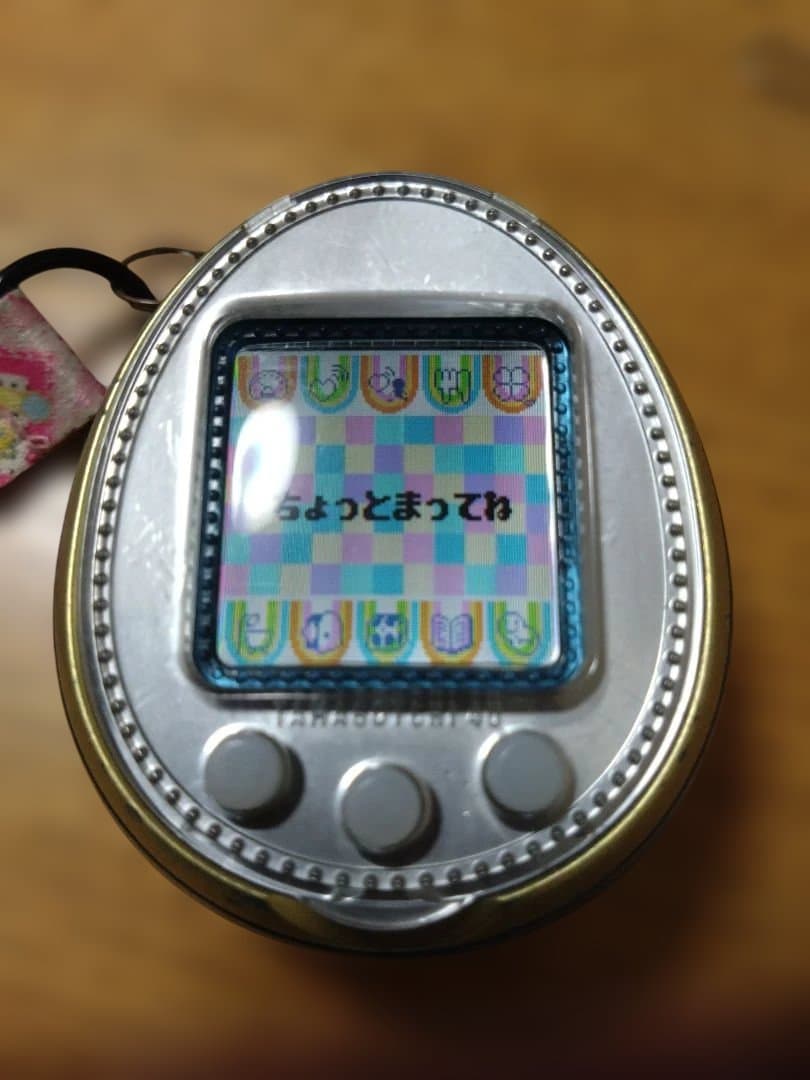 たまごっち4u ブルー　中古品