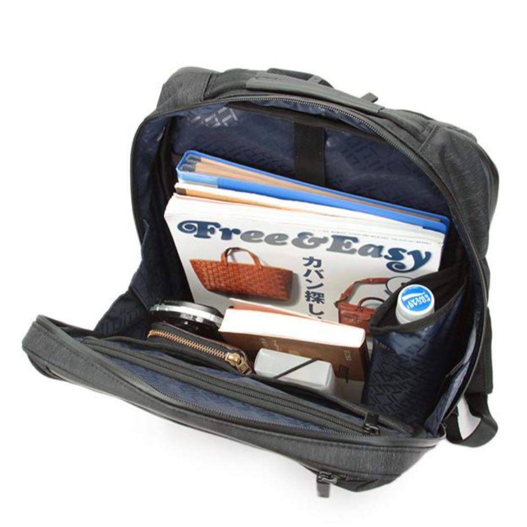 【極美品級】✨aceビジネスリュックB4　撥水軽量 定価28600円10％OFF