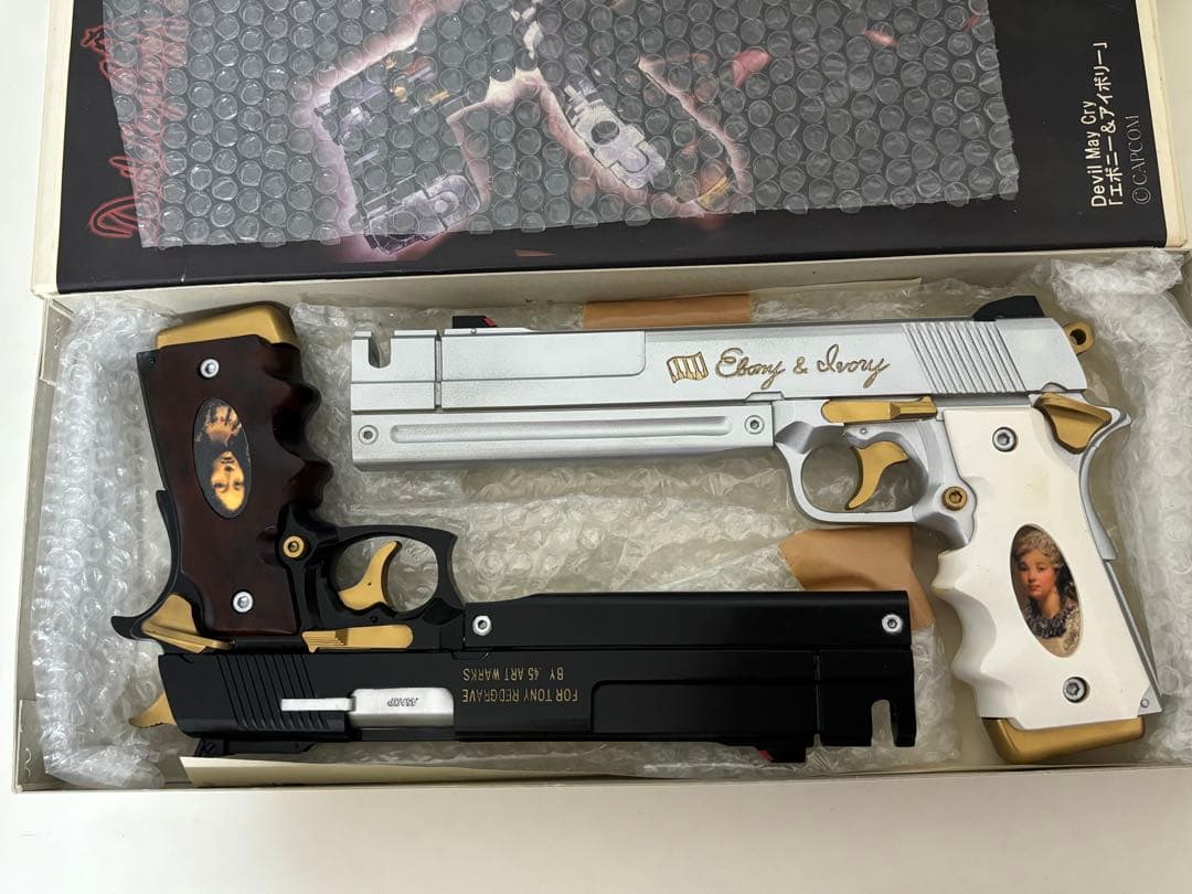 大日本技研 デビルメイクライ エボニー&アイボリー ガレージキット完成