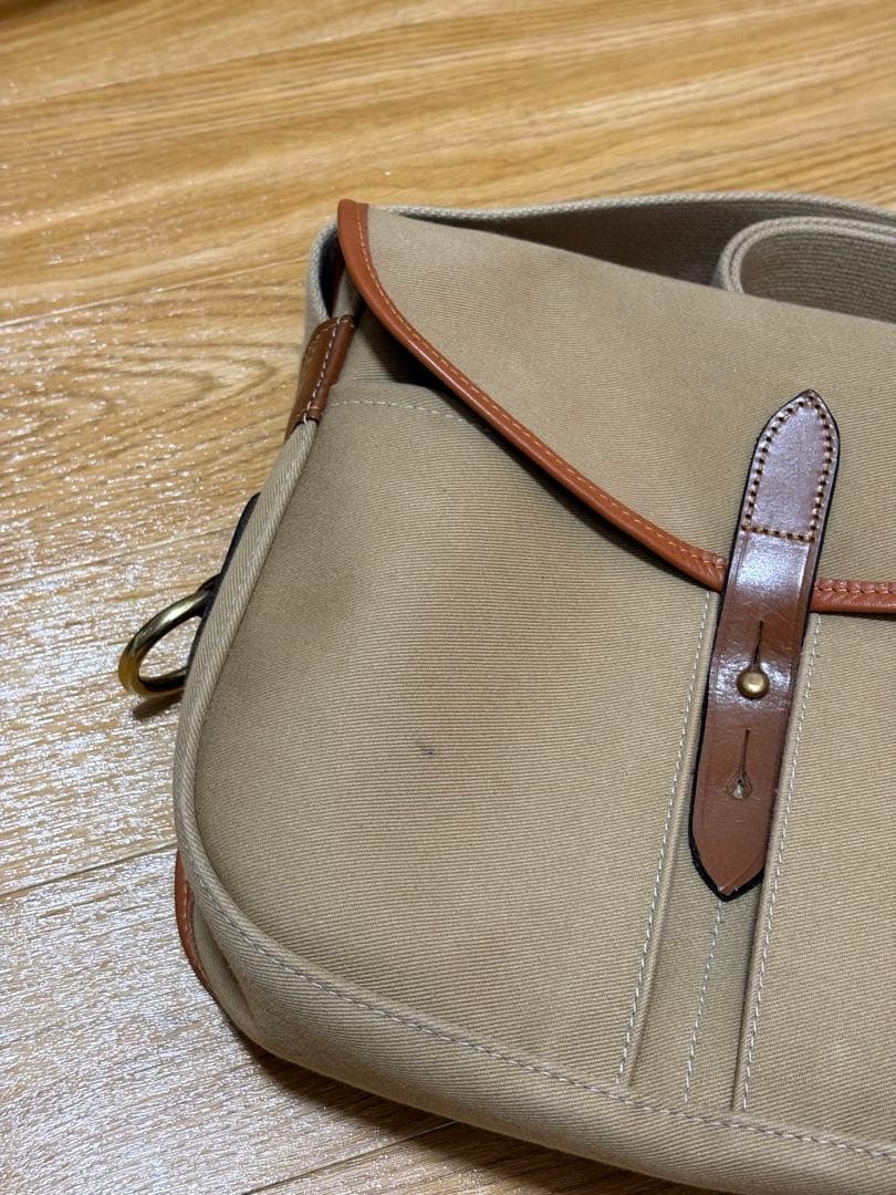 Brady ショルダーバッグ ベージュ