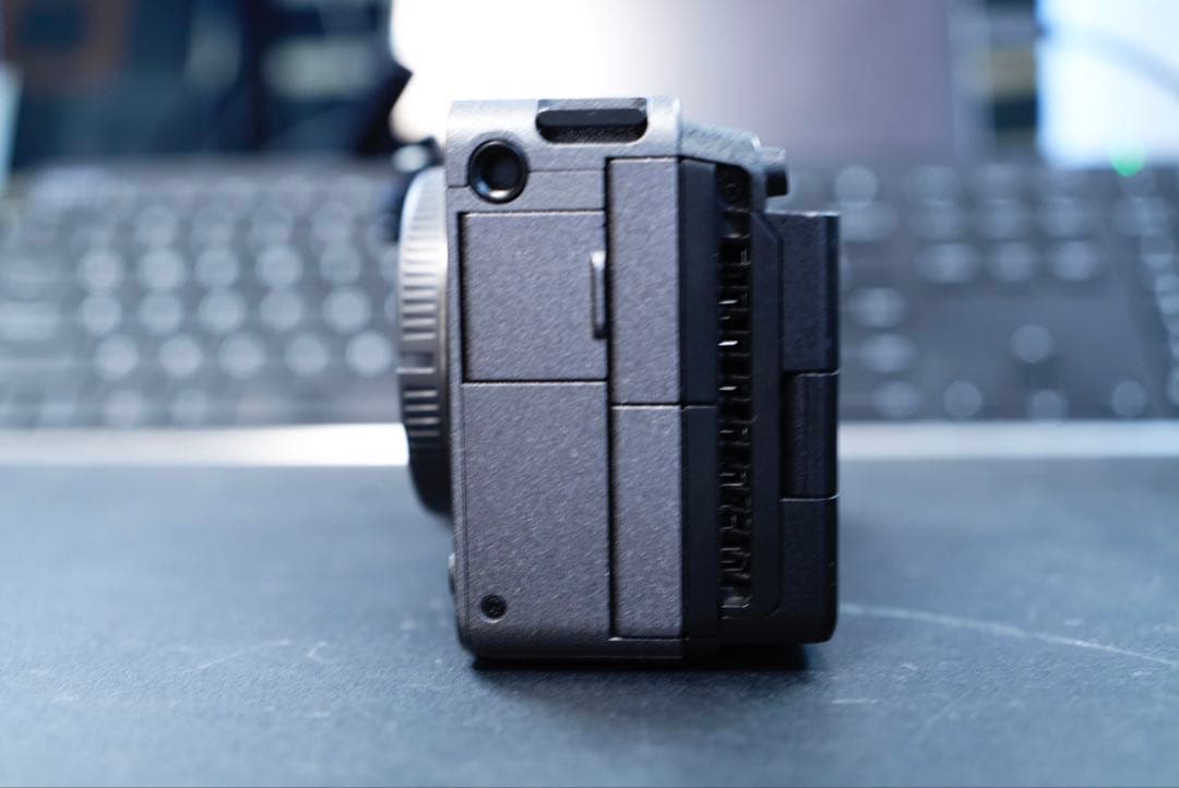 SONY HXR-MC1 + ACC-H1BP 長期保管品ジャンク扱い