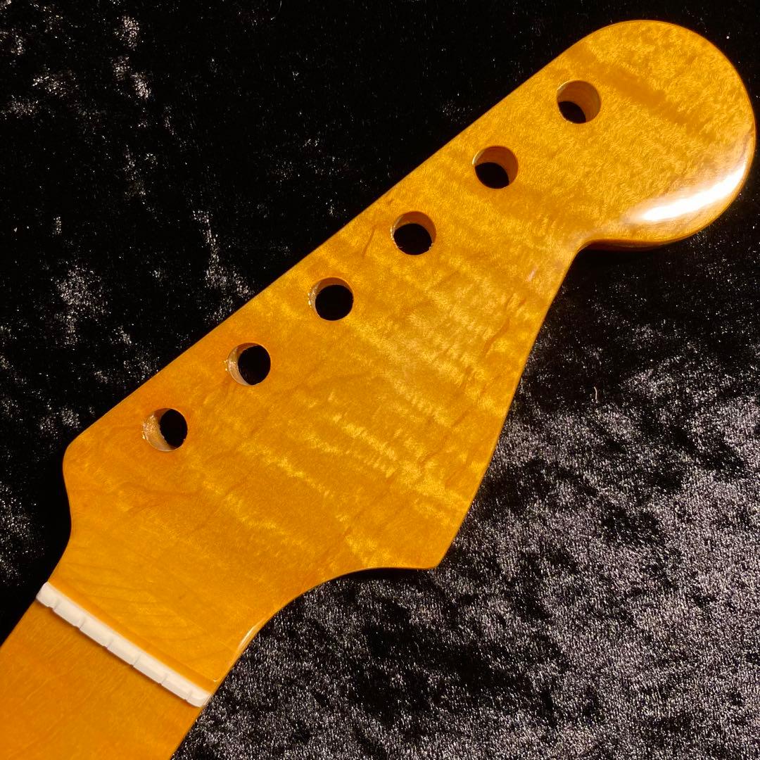 カナダ産フレイムメイプル　エレキギターネック　ストラトキャスター　ヴィンテージ カナダ産フレイムメイプル エレキギターネック ストラトキャスター