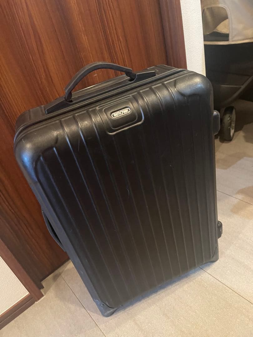 RIMOWA リモワキャリーケース2輪35L ブラック機内持ち込み