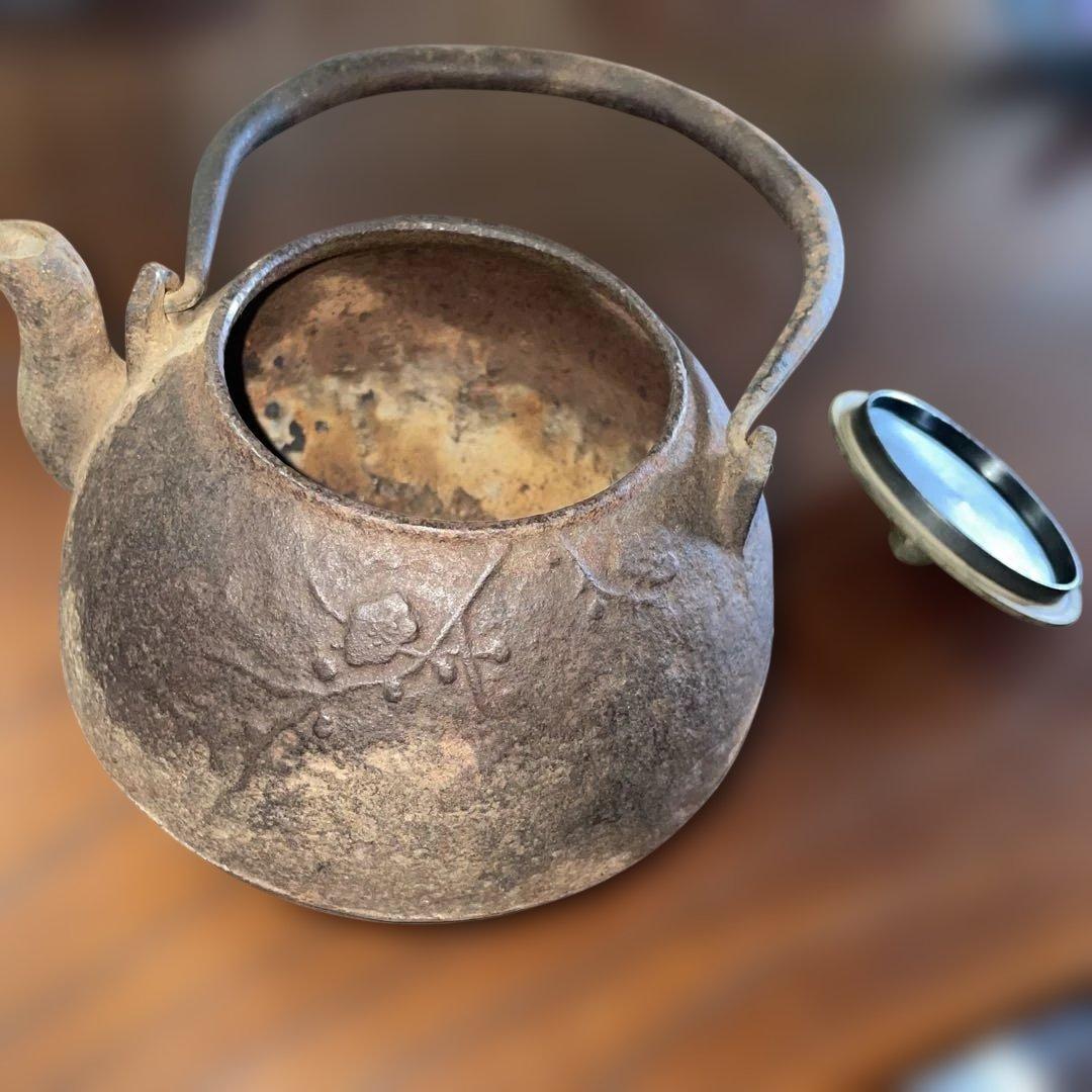 鋳鉄製 花と鳥の彫刻 鉄瓶 美術品・アンティーク・コレクション